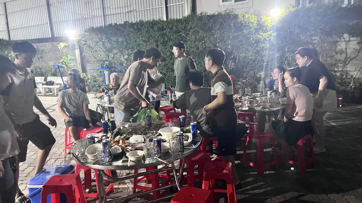 Tiệc cuối tháng 7 - 2
